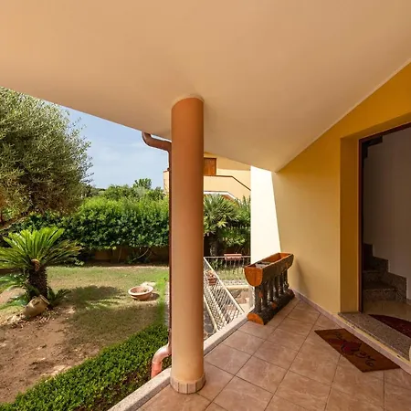 Tatil Evi Casa Vacanze L'ulivo SantʼAntìoco
